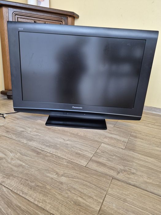 De vanzare televizor Panasonic LCD televizor  nu este Smart