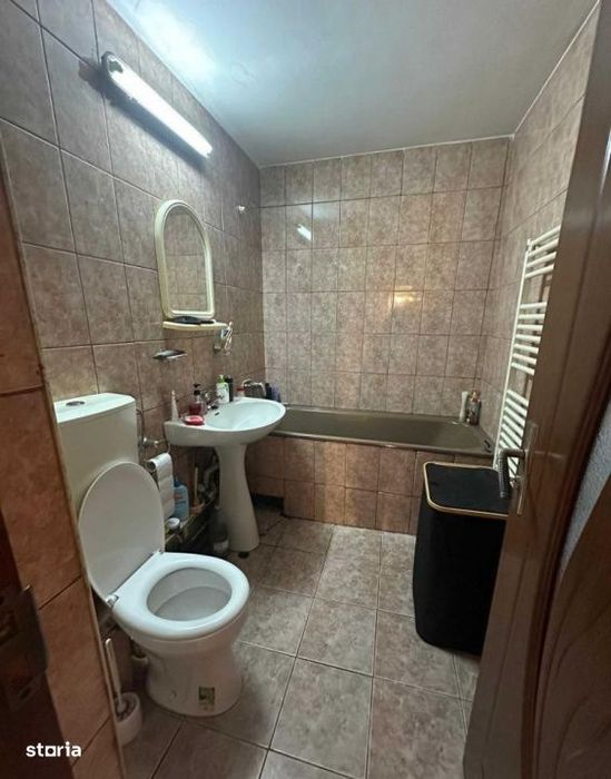 Apartament 4 camere decomandate, 82 mp, etaj intermediar, zona The Off