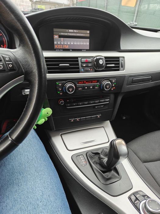 BMW Seria 3 E91 320d Facelift