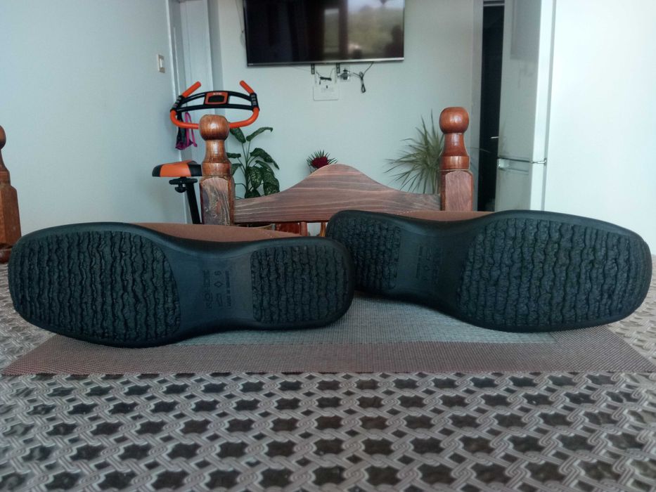 Класическа зимна бота.Нови.Немски.Коментар-цена.