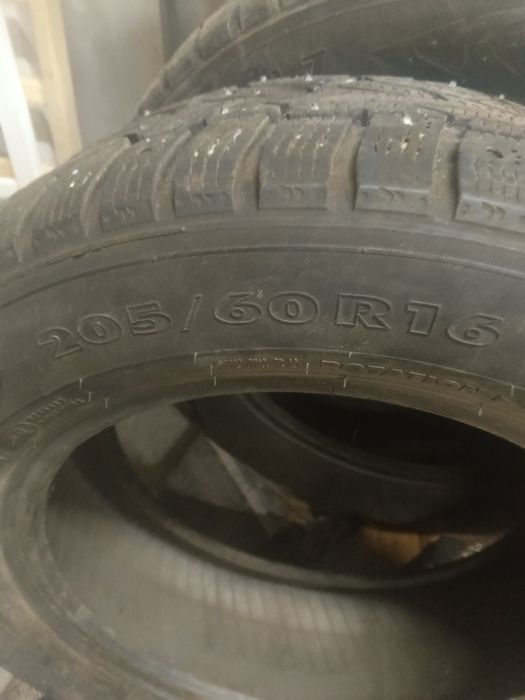 Продам 205/60/16