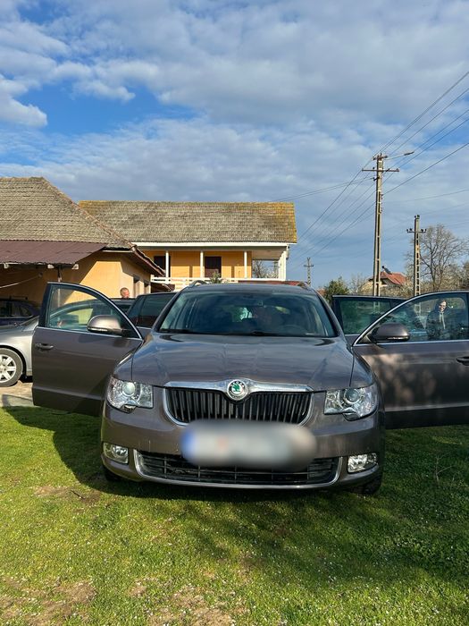SKODA Superb 2011 — imagine 3