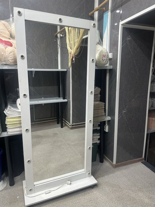 Зеркало состояние отличное