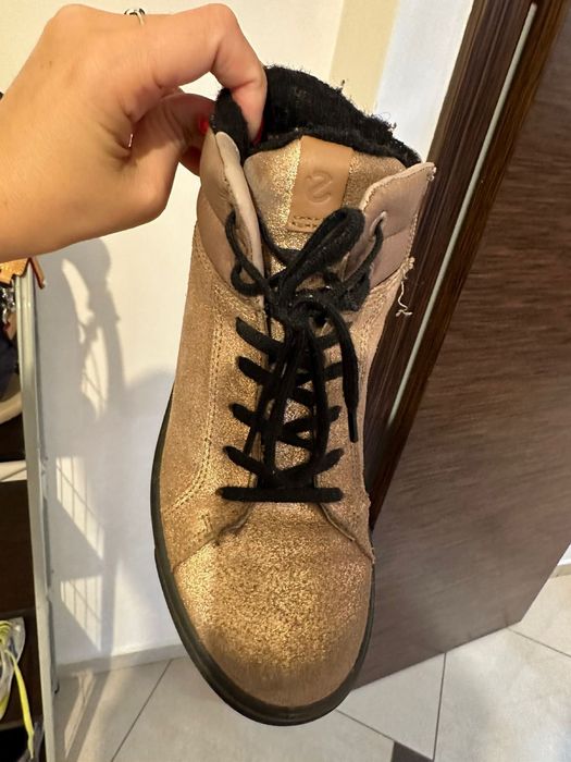 Детские ботинки