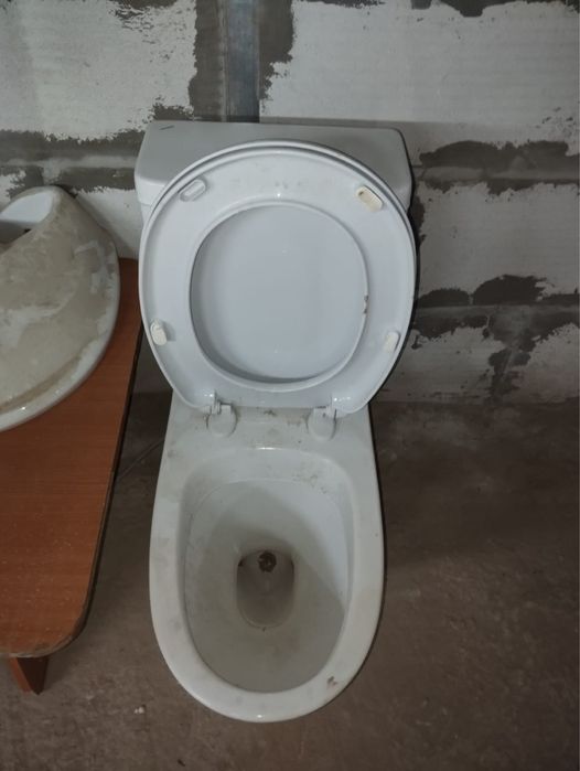 Унитаз Б/У Santek