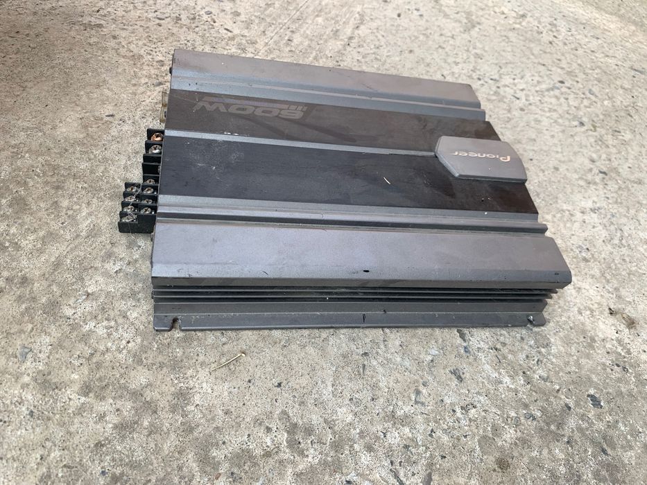 Usilitel усилитель сотилади 90$ келишилади