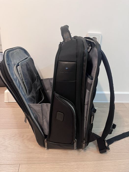 Оринигал Samsonite