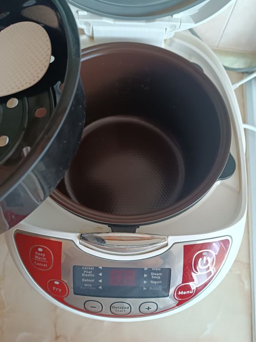 Мултикукър Tefal Fuzzy Logic RK705, 750 W, 5 л, 12 програми, Таймер, Б