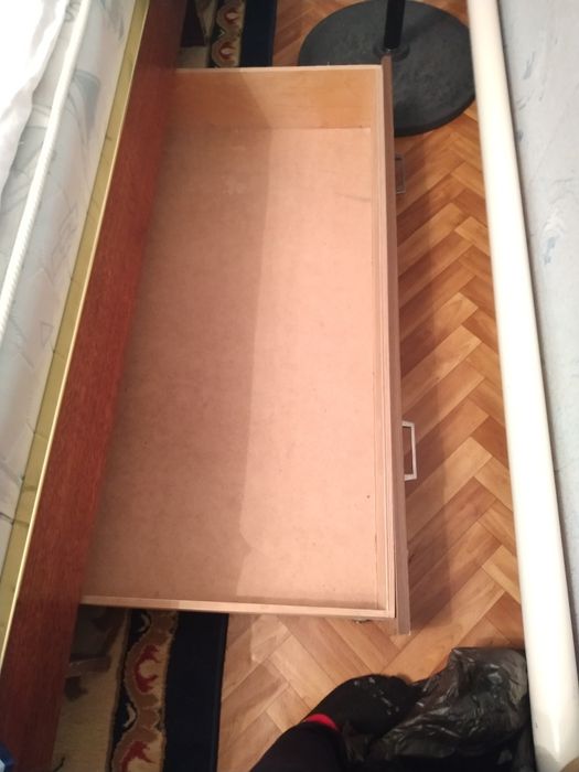 Кровать двухспальная, размер 170х190