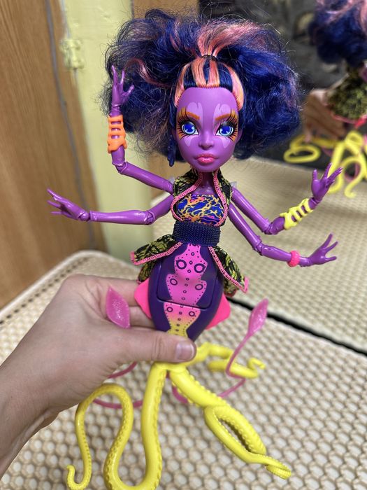 Продам куклу монстр хай!