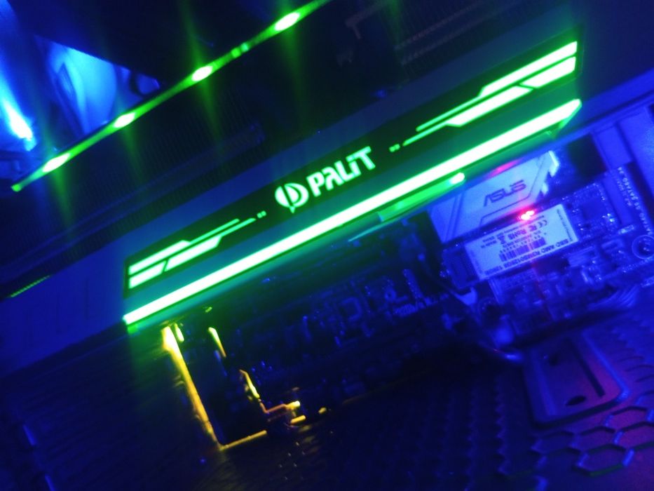 Продам GTX 1080 TI 11GB