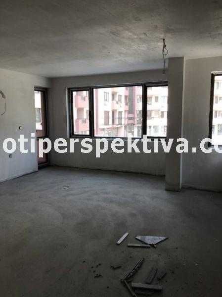 Продава се Тристаен апартамент в Пловдив, Кючук Париж - 169 кв.м за 1006 €/кв.м - Снимка #4