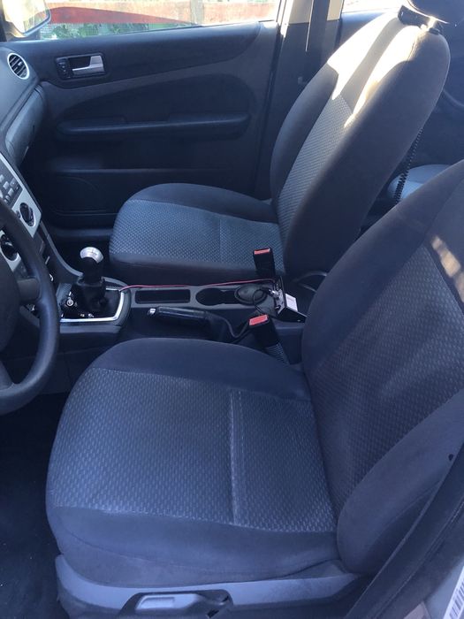 Ford focus 2 1.6 benzina