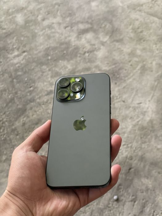 Iphone 15 pro max ochilmagan