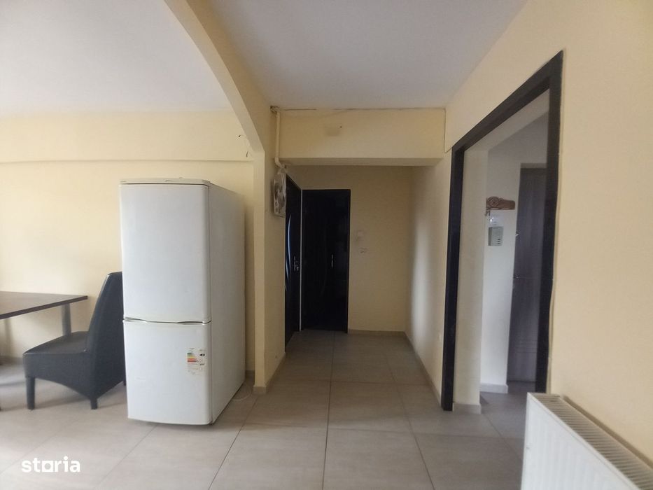 V. Tepes - intersectie cu Basarab, apartament 3 camere!!