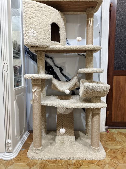 Игровой комплекс кошек. Домик для кошки