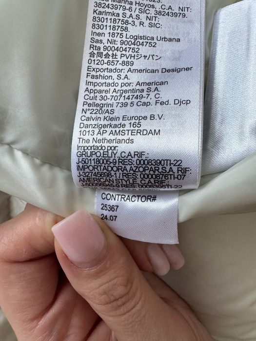 Продам пуховик от calvin klein