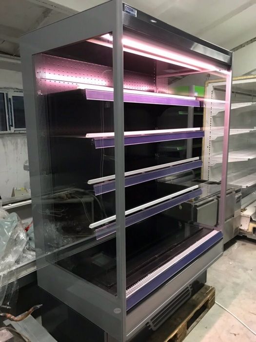 Крайстенна хладилна витрина