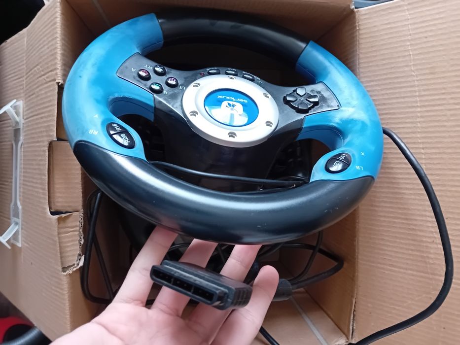 Volan Gaming Serioux SRXW-UNIV9 – compatibil PC / PlayStation / Xbox