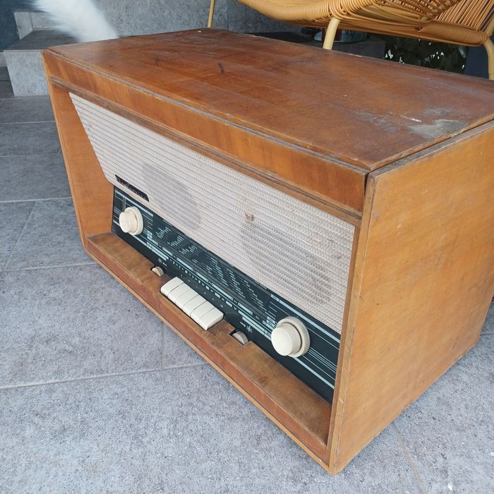 Radio vechi pe lămpi Electronica Darclee