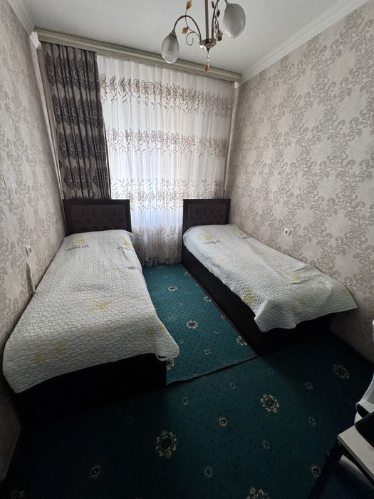 Детская кровать с матрасом (2 шт), в хорошем состоянии