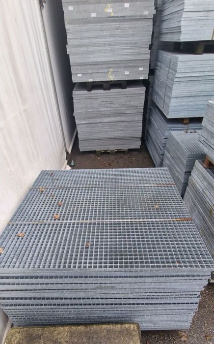 Gratare zincate super oferta