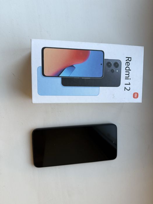 Продам Redmi 12 на 256 gb
