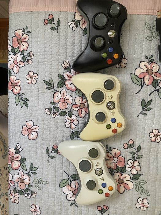 XBOX 360  продам приставку