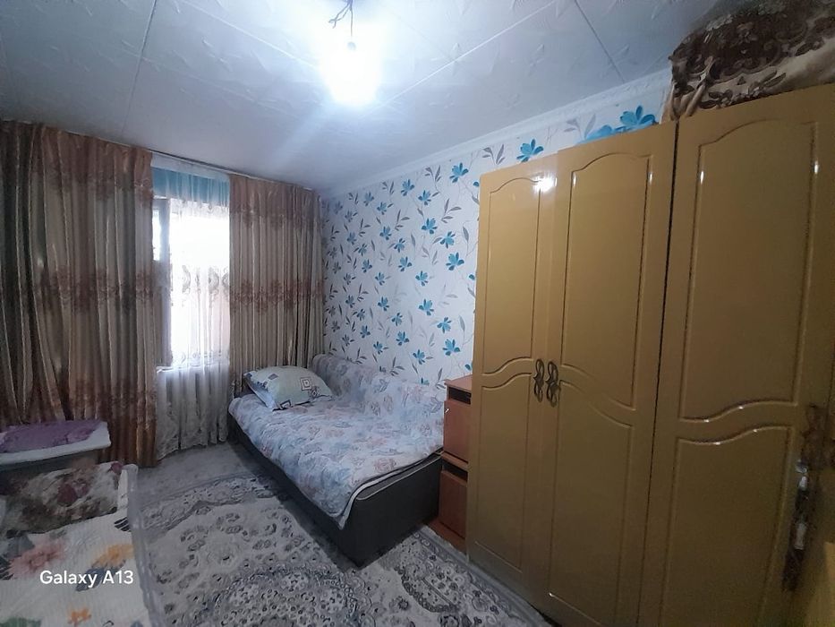 Продам  трехкомнатную квартиру