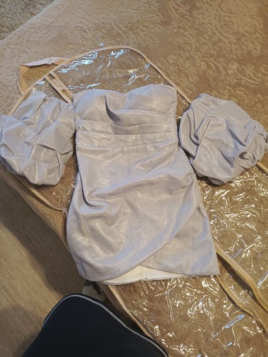 Продам платье в хорошем состоянии.