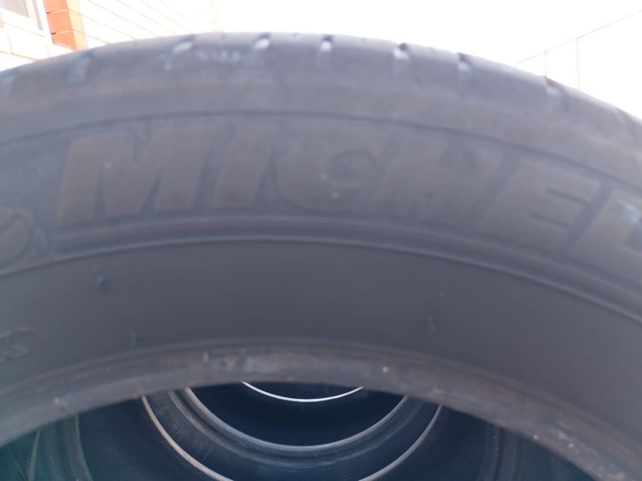 Продам шины летние Мишлен 4шт
