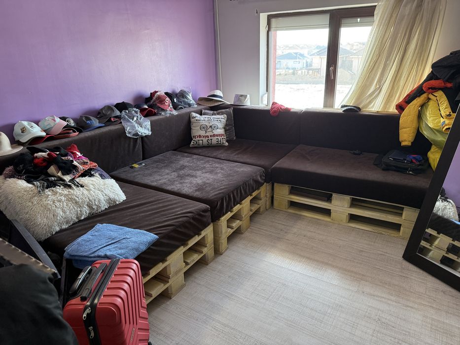 Canapea coltar modulara deosebita baza rezistenta europalet perini sup