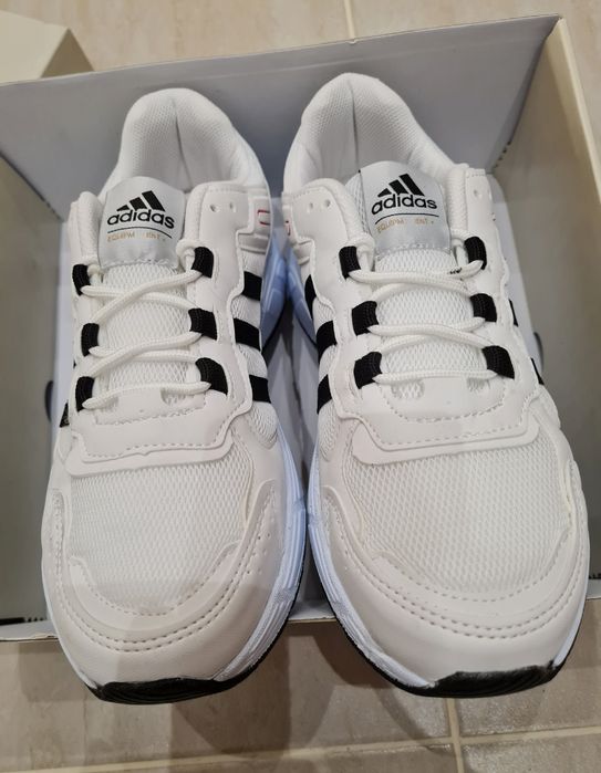 Маратонки Adidas - ТОП модел ! ! !