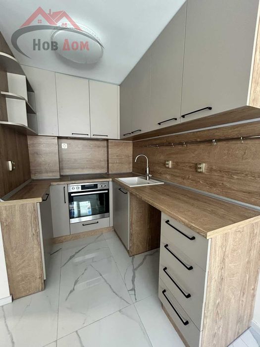 Продава се Двустаен апартамент в Велико Търново, Зона Б - 55 кв.м за 2091 €/кв.м - Снимка #2
