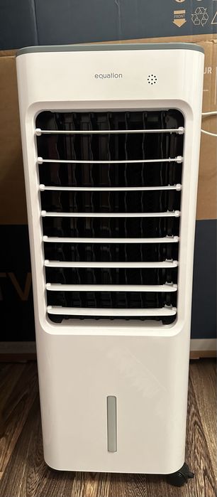 Racitor de aer Equation 50 W rezervor 4.8 LH 70 cm 3 viteze alb gri