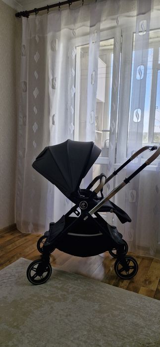 Коляска детская 3 в 1