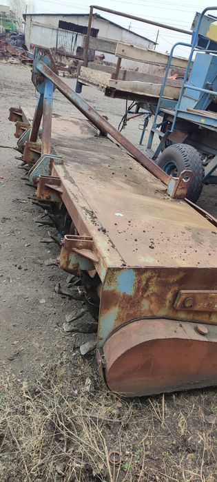 Рыхлитель выравниватель полей РВС-4