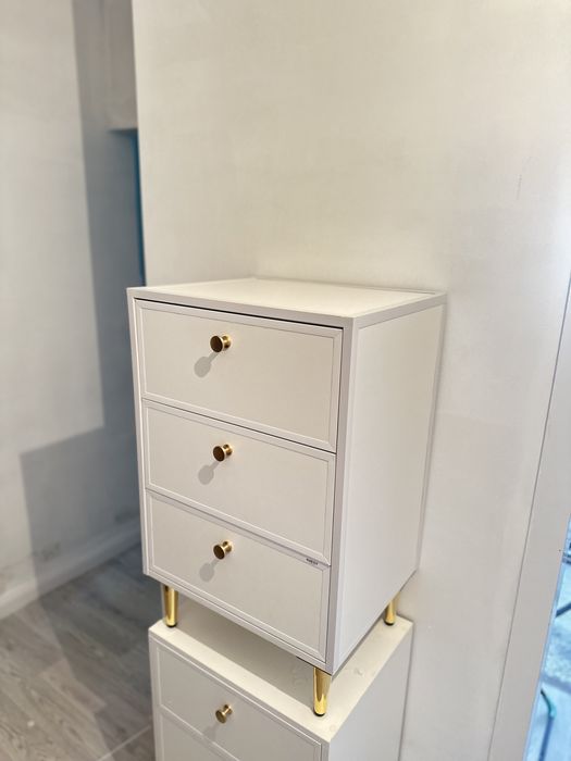 Тумба прикроватная