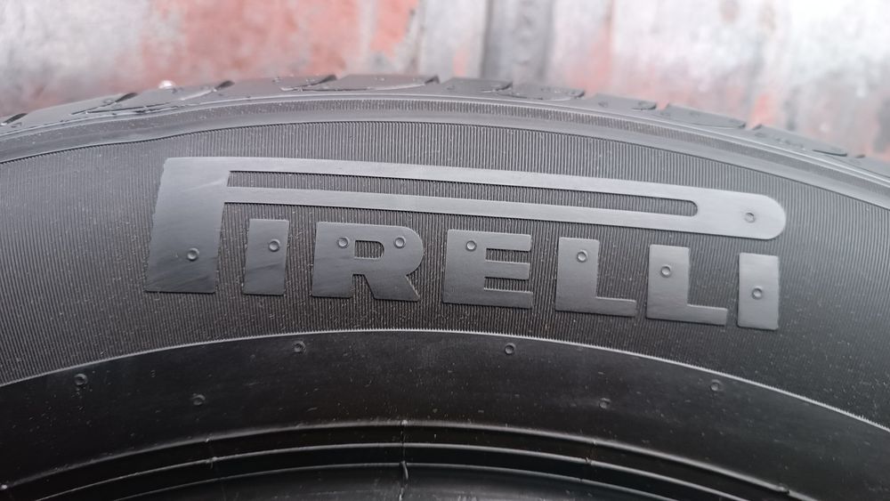 235/55/17 Pirelli