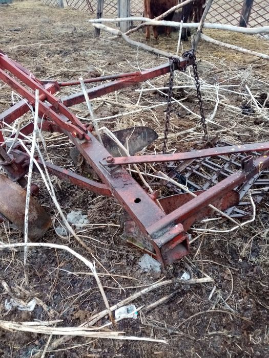 Продам плуг заводской