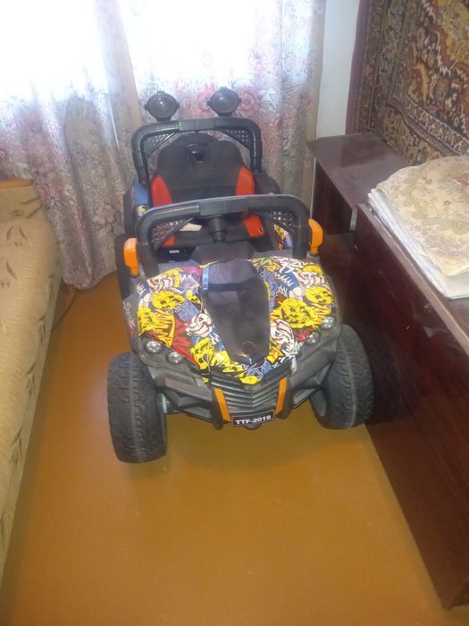 Детская электро машинка