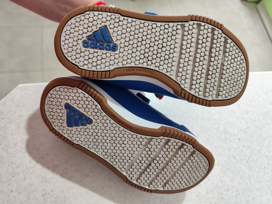 Оригинални маратонки Adidas