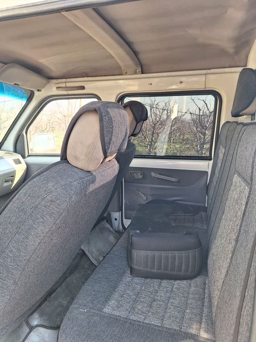 Лифан юк ташидиган .Хамма маьлумот телефон орали.мошина узимники