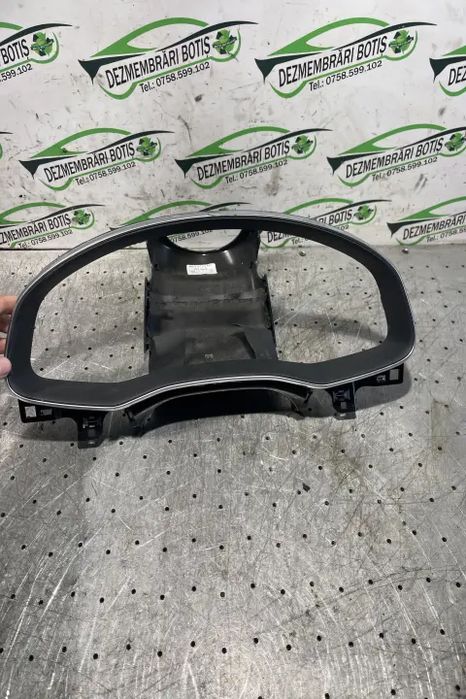 Ornament ceasuri bord 4M8 953 491 A Audi Q8 2020