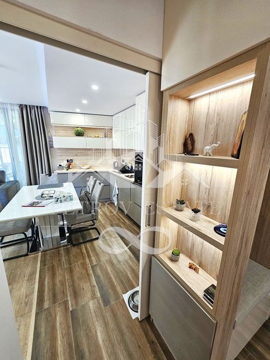 Продава се Тристаен апартамент в Велинград - 250 кв.м за 979 €/кв.м - Снимка #4