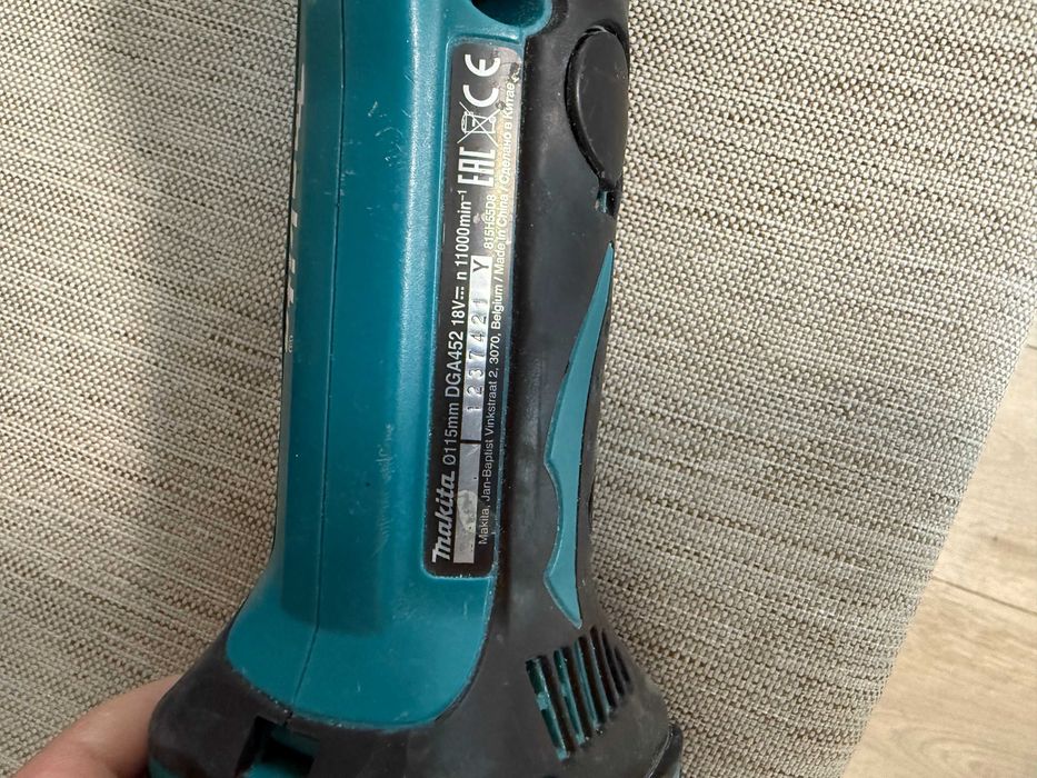 Флекс Makita DGA452
