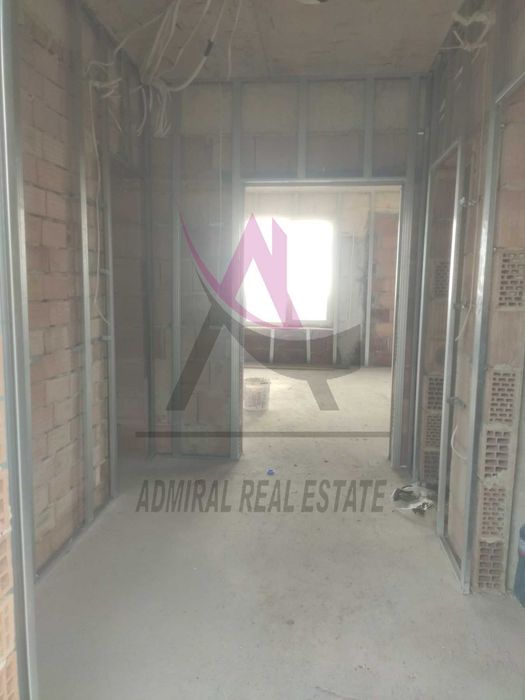 Продава се Къща в Варна, м-т Боровец - юг - 200 кв.м за 1500 €/кв.м - Снимка #5