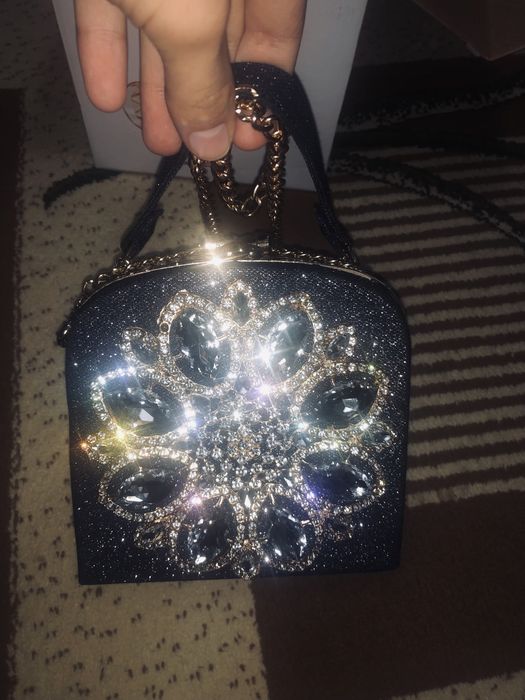 Оригинальная сумочка для невесток