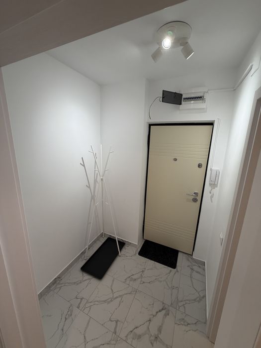 Inchiriez garsoniera - prima inchiriere - proprietar