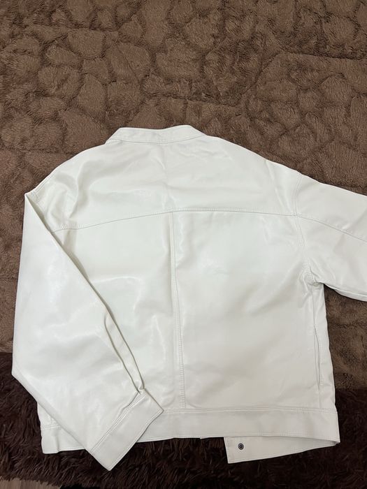 Куртка женская легкая